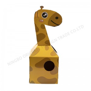 DIY GIRAFFE CARDBOARD CARTON IN DOOR PLAYHOUSE(CAN BE WORN)